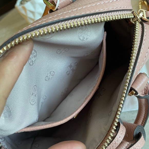 New , Authentic thea web satchel crossbody bag - Picture 15 of 17